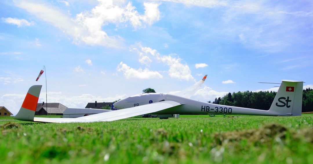 Read more about the article Be prepared, when the first cumulus clouds of the day appear #gliding #soaring #segelfliegen #discus2 #aviation #instaviation #pilotlife #sgzuerich